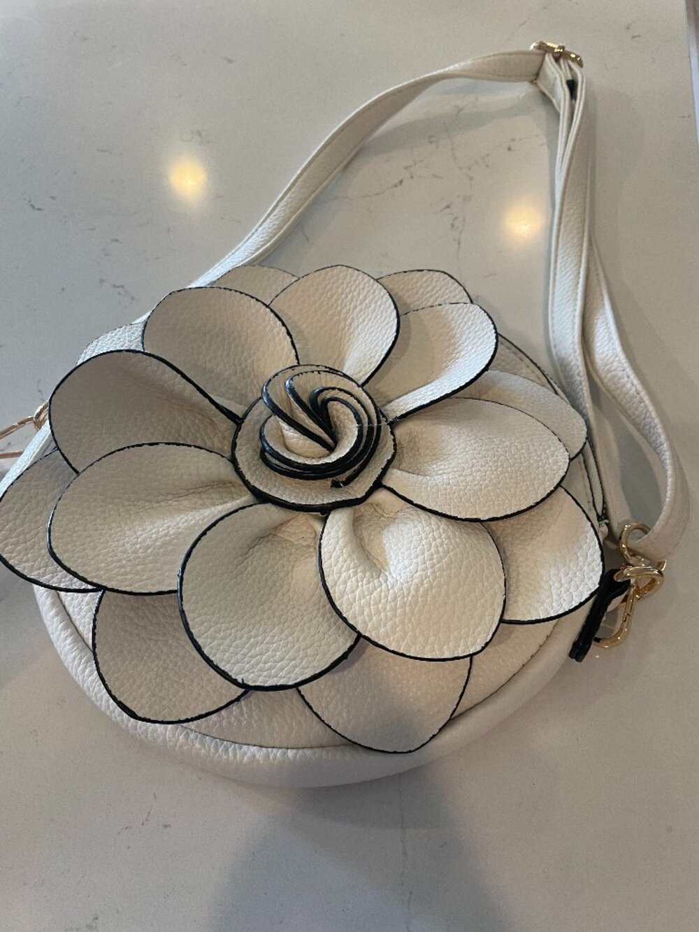 NWT Maxfly Italian Leather Flower Bag